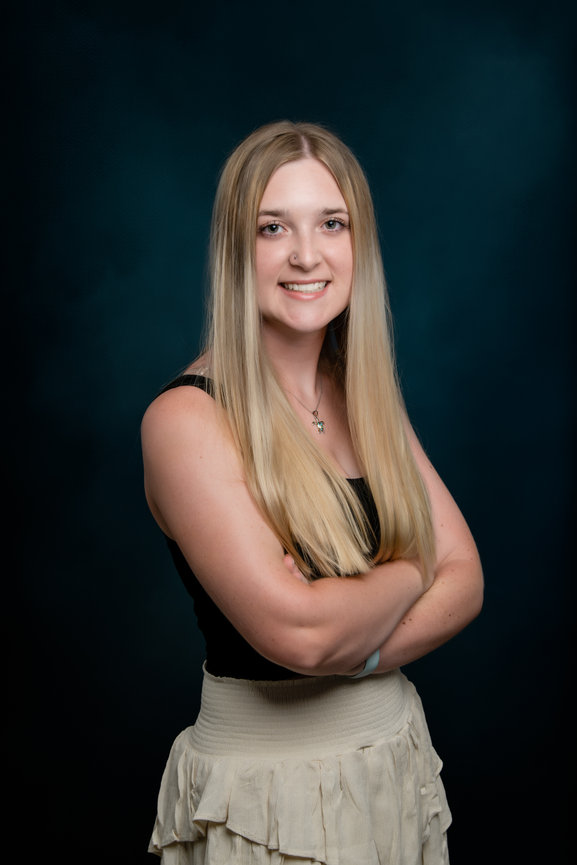 A Senior Session on Amelia