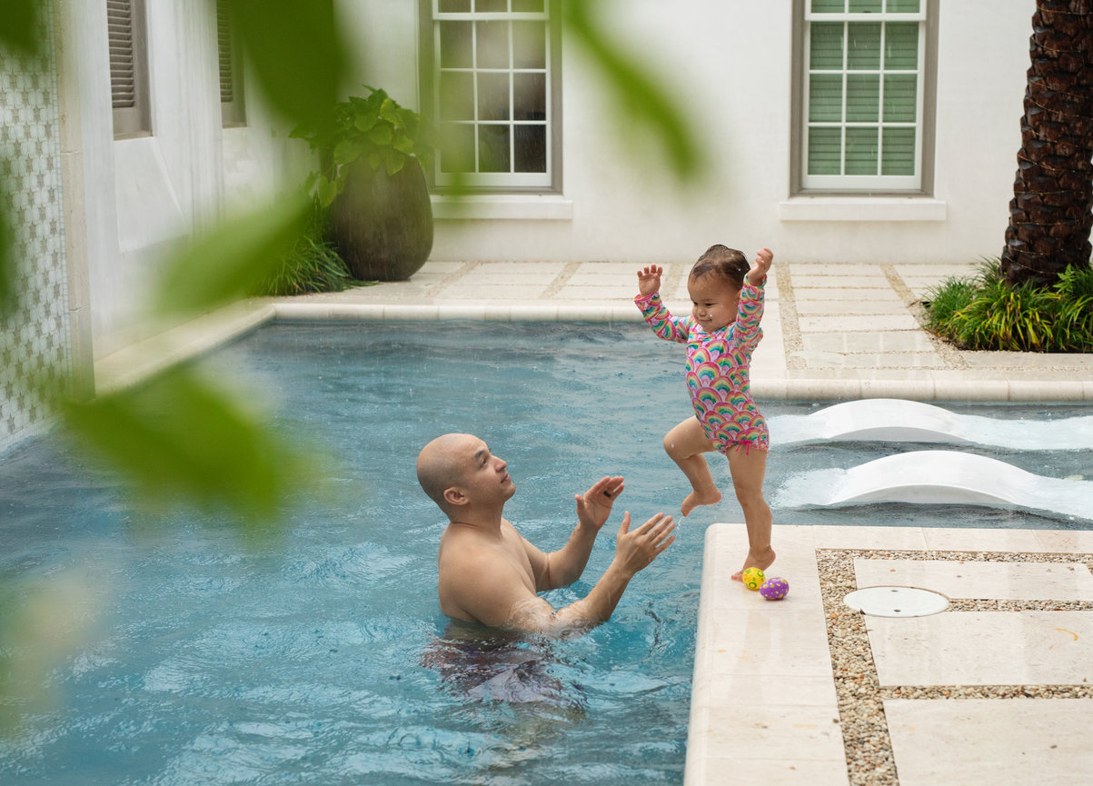 Multi-Generation Family Portraits: a Not-to-Miss Experience!