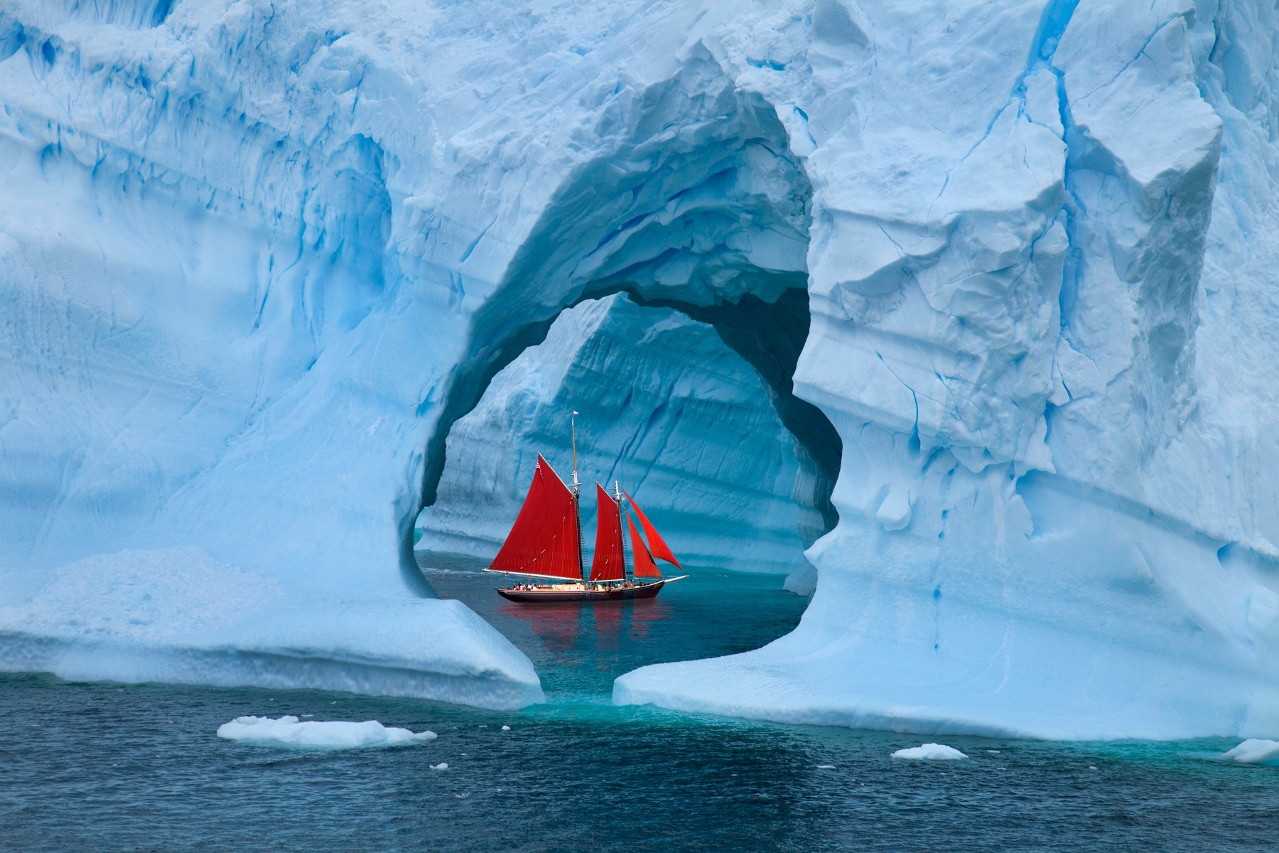 Tall Ship With Red Sails Jim Zuckerman Photography Photo Tours