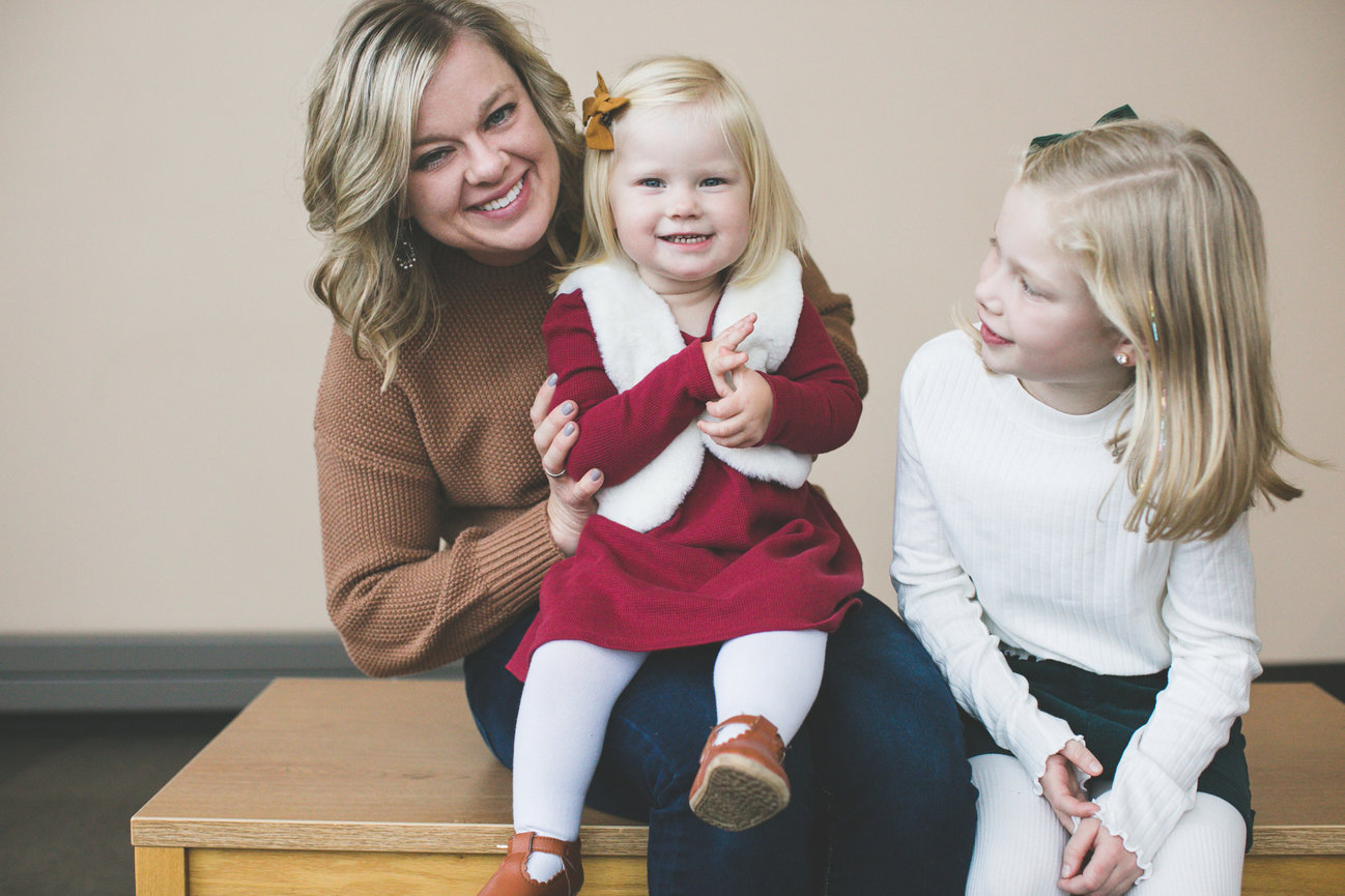 Mamma With Child & full house