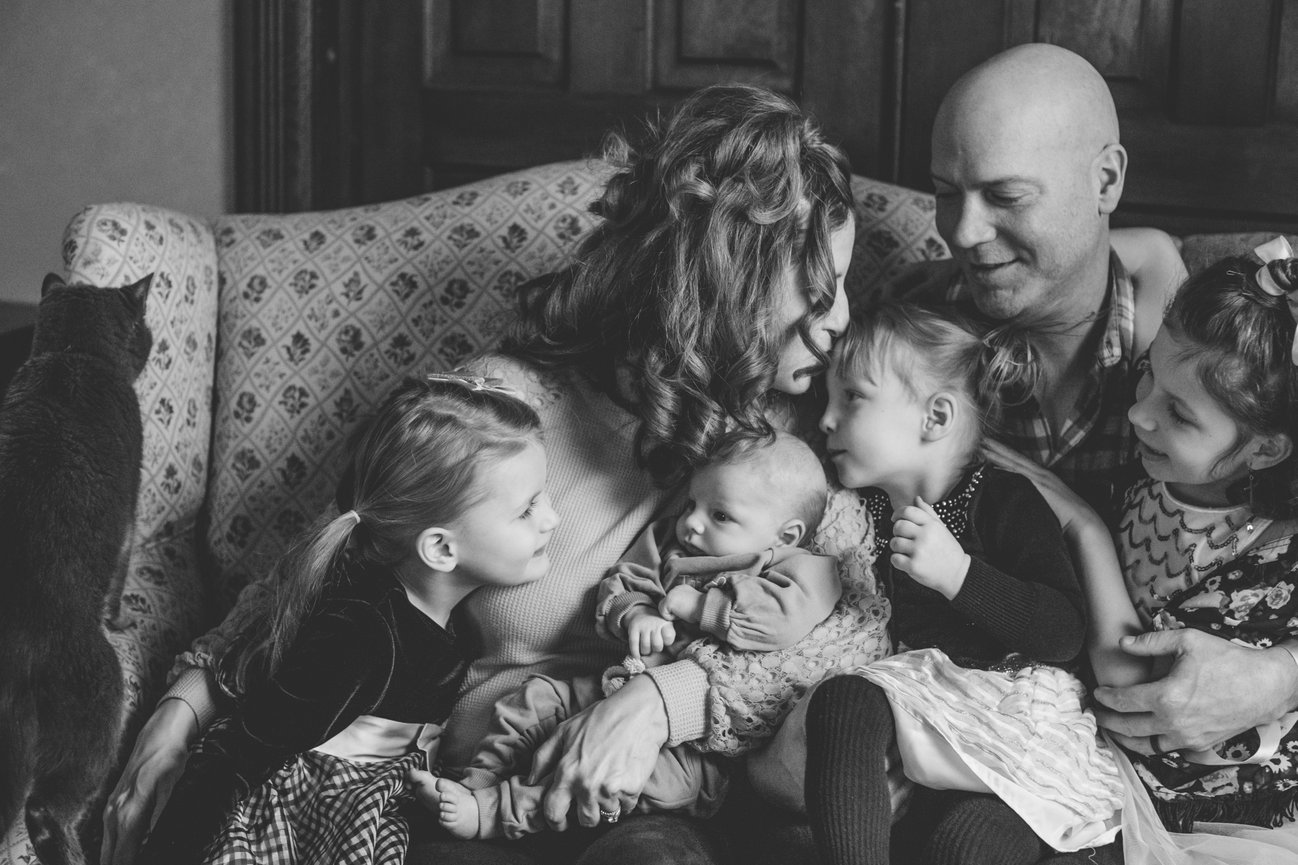 Mamma With Child & full house