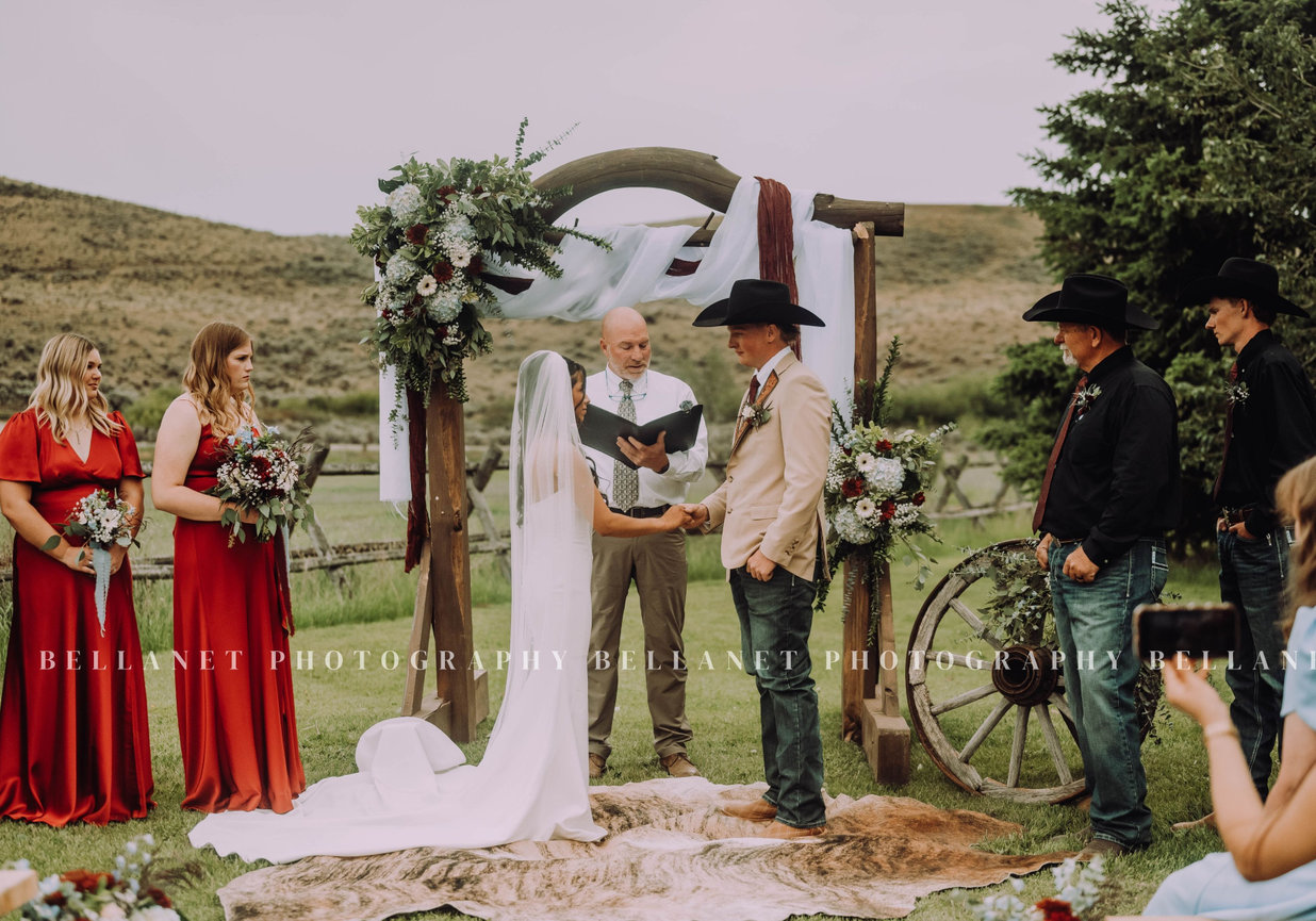 Saunders Wedding Sweet Water Hollow Salmon Idaho