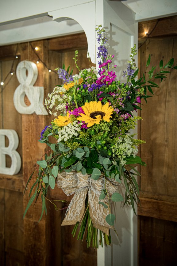 Becki And Cody Hoosier Grove Barn Wedding Izabela Mazur