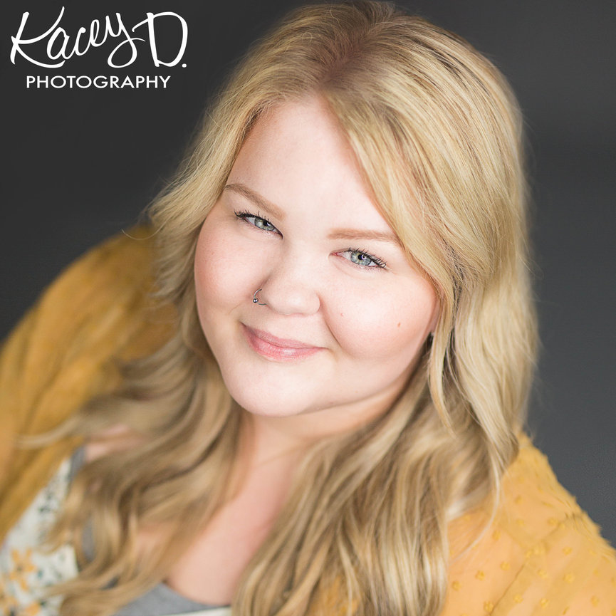 Senior Session Scheduling: Navigating the Seasons for the Perfect Photoshoot