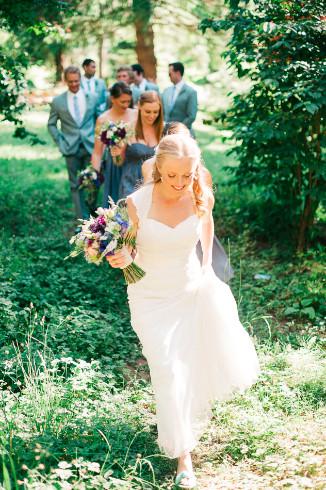 happy bride and wedding party hoyt arboretum