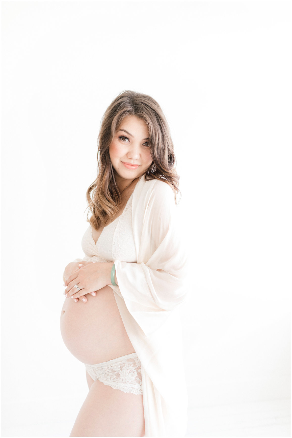 maternity photography in studio//los angeles - Newborn Photography Los  Angeles: Baby & maternity photography Los Angeles-based in Long Beach