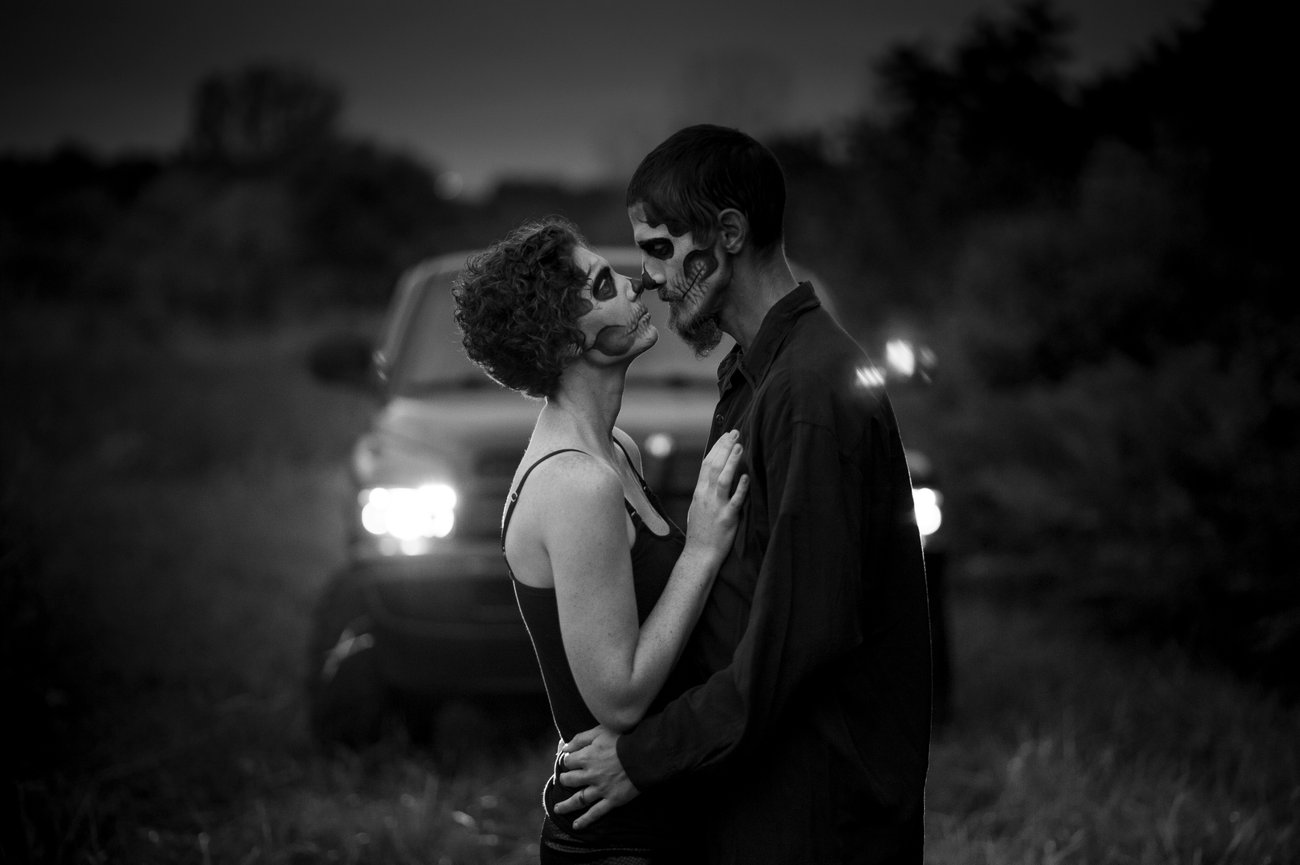 couples halloween photo