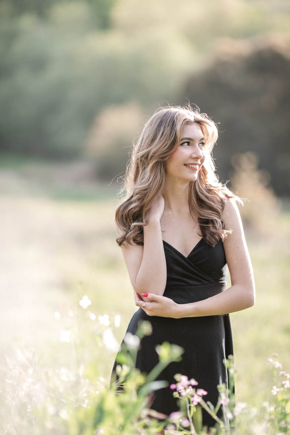 What to Wear for Senior Pictures: Ultimate Summer 2025 Style Guide - Studio  J Portraits