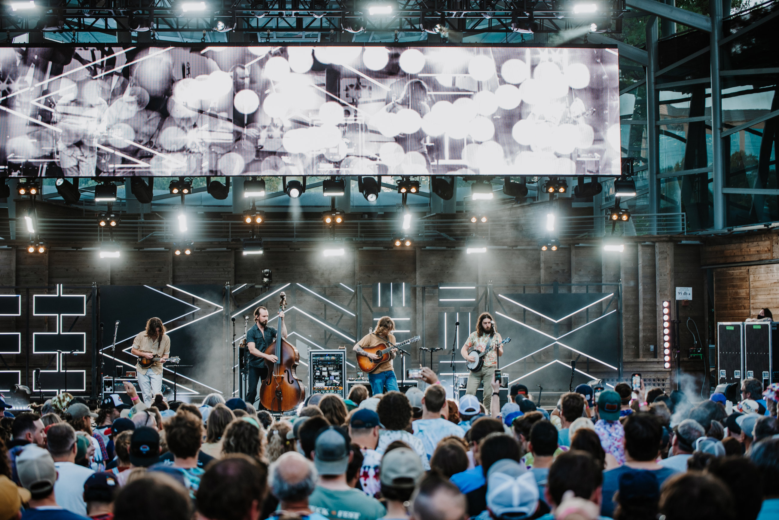 Show Review Billy Strings at Koka Booth Amphitheatre in Cary, NC