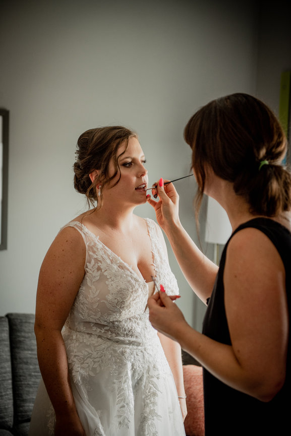 Top rated Wedding photographer in the Okanagan