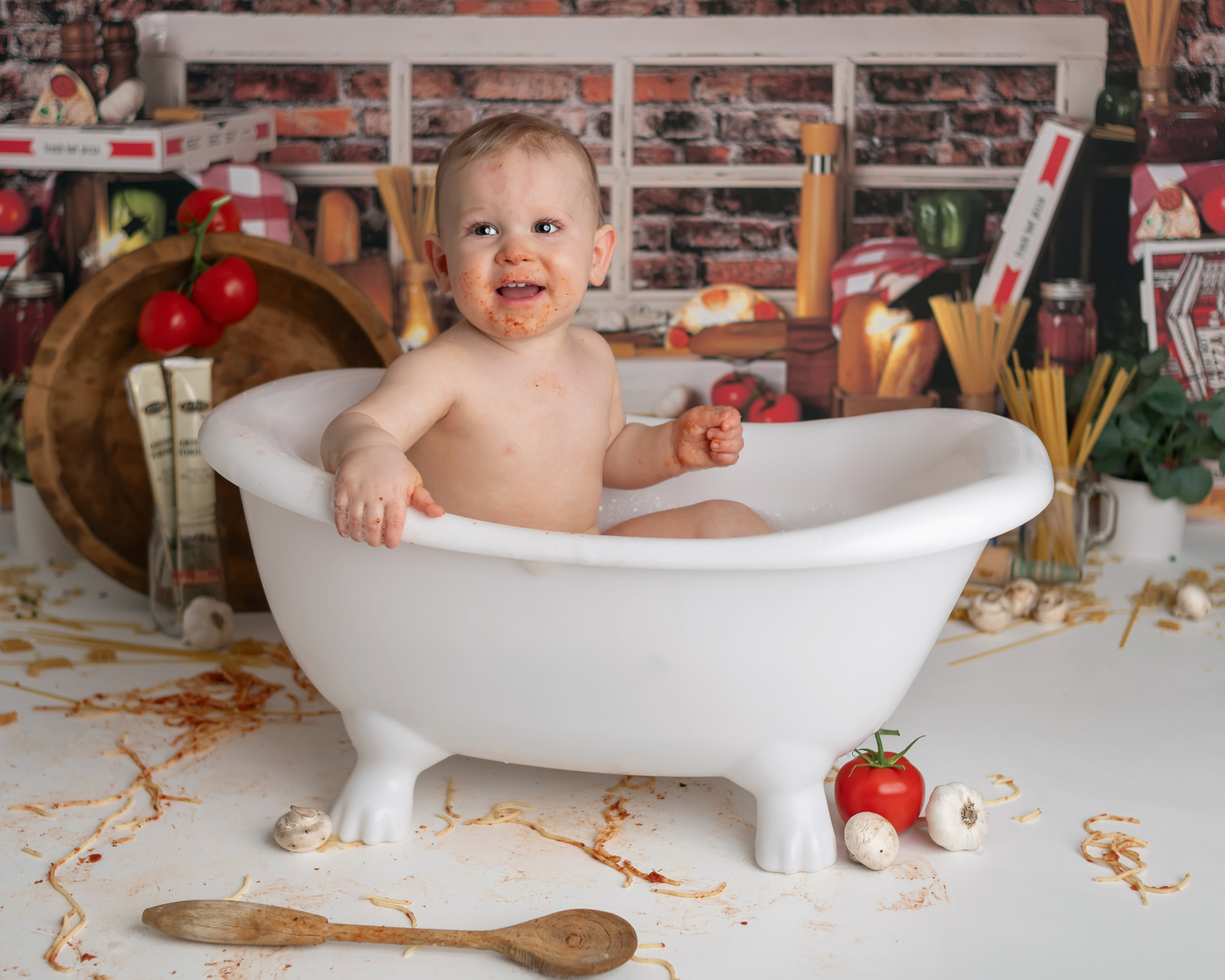 Splash Spaghetti Spaghetti Smash & Splash - Bolt Photography