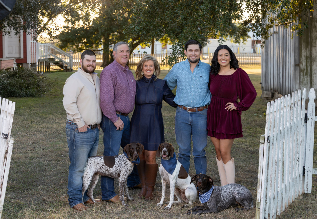 Landscape banner for Carlino's Photography in Amelia Island, FL, presenting a modern family photography experience.