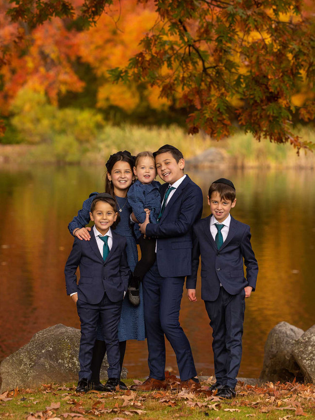 connecticut family photography, family portraits, family photographer near me Waterbury CT