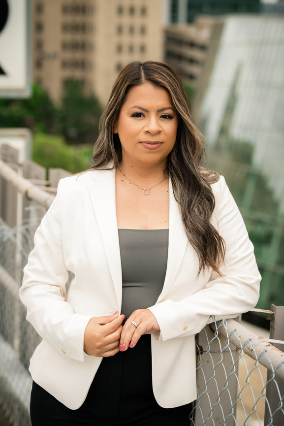 headshots, omaha, nebraska, downtown, branding