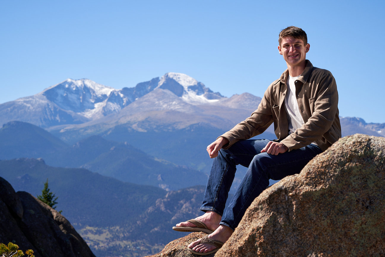 Stunning senior portraits Estes Park, Colorado by Photo Conscious