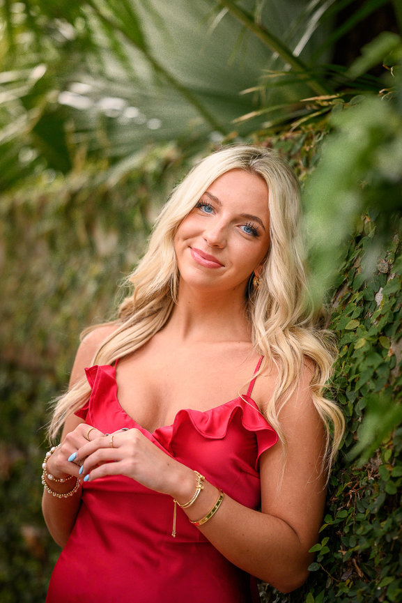 Spring Senior Session on Charleston's Tradd Street, Chloe - Erin