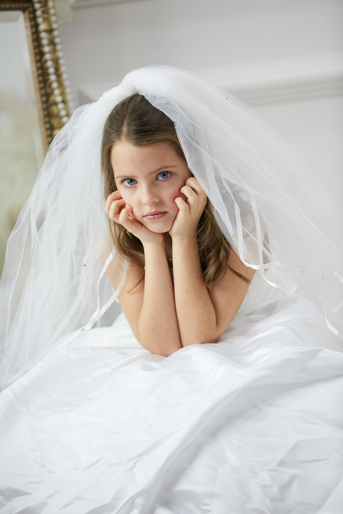 MOMS KEEPSAKE WEDDING DRESS - Peters Photography