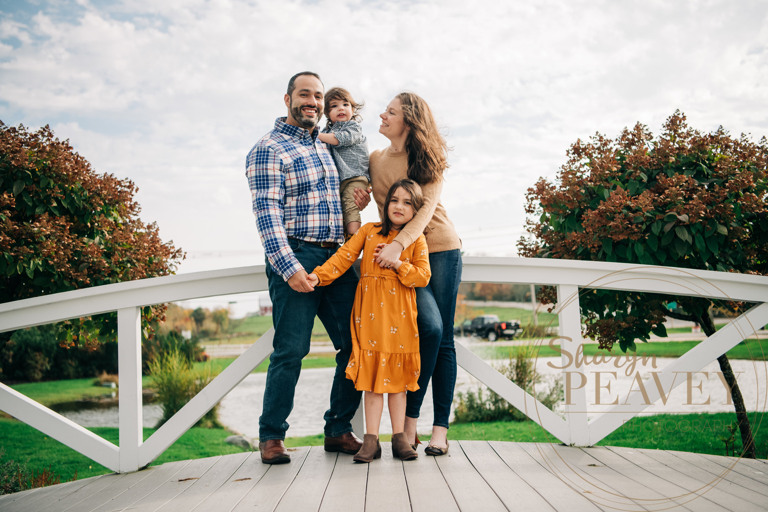 What To Wear Fall Family Outfit Ideas Sharyn Peavey Photography