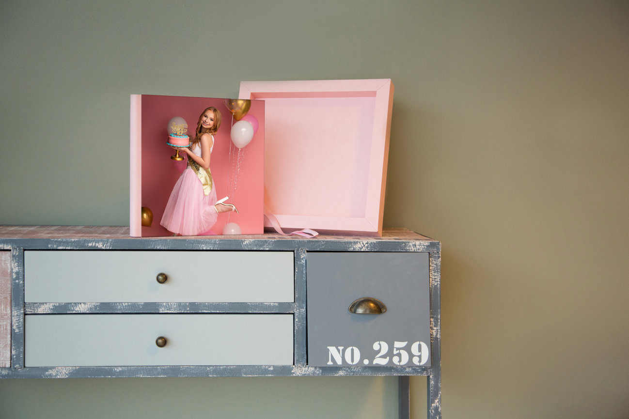Photography print box with mounted portraits from Fort Worth IPS photographer Braly Studios.