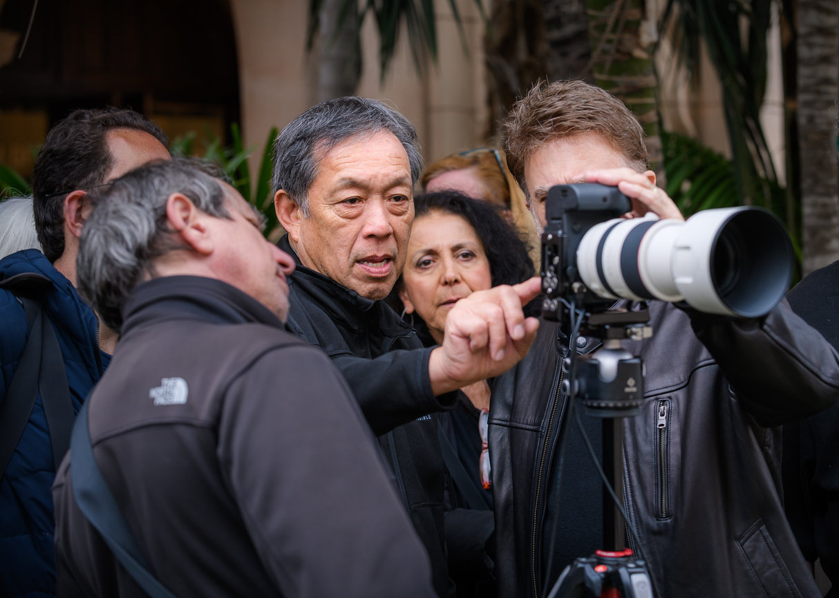 Hanson Fong showing how its done at PPSDC photography workshop in San Diego, April 2023