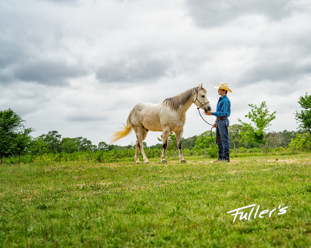 A relaxed Photography session with Fuller's Photography Studios LLC in Buna, Texas that keeps your brand or family story front and center.