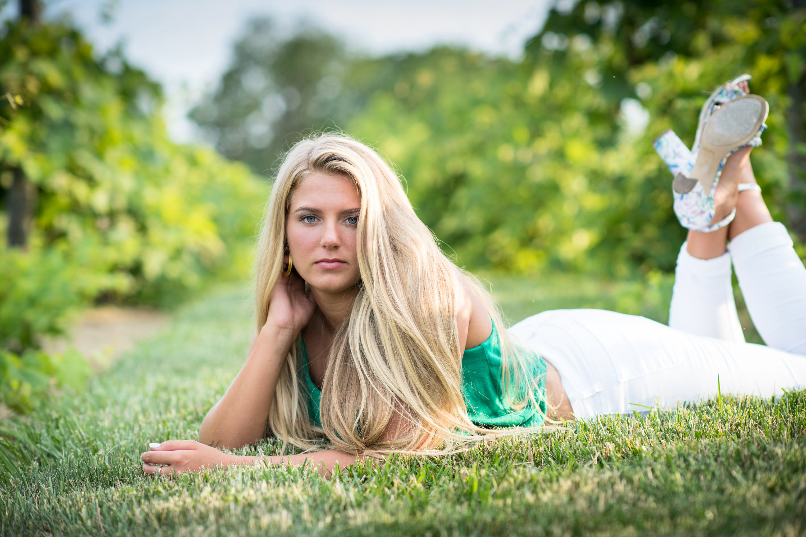 Outdoor Senior Session in Dublin Ohio with a Swimmer - Claudine Kosier ...