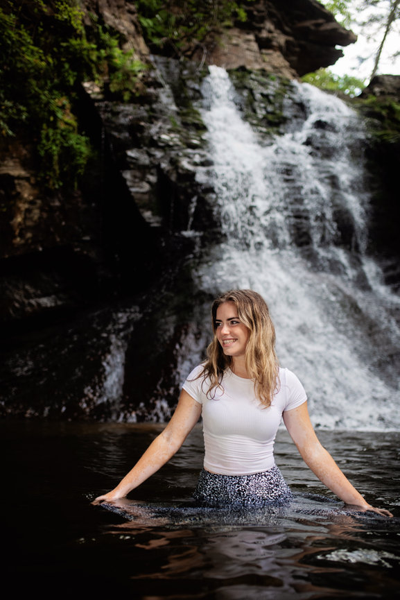 Model Posing by some Waterfalls, waterfall, model, rocks, blonde, smile, HD  wallpaper | Peakpx