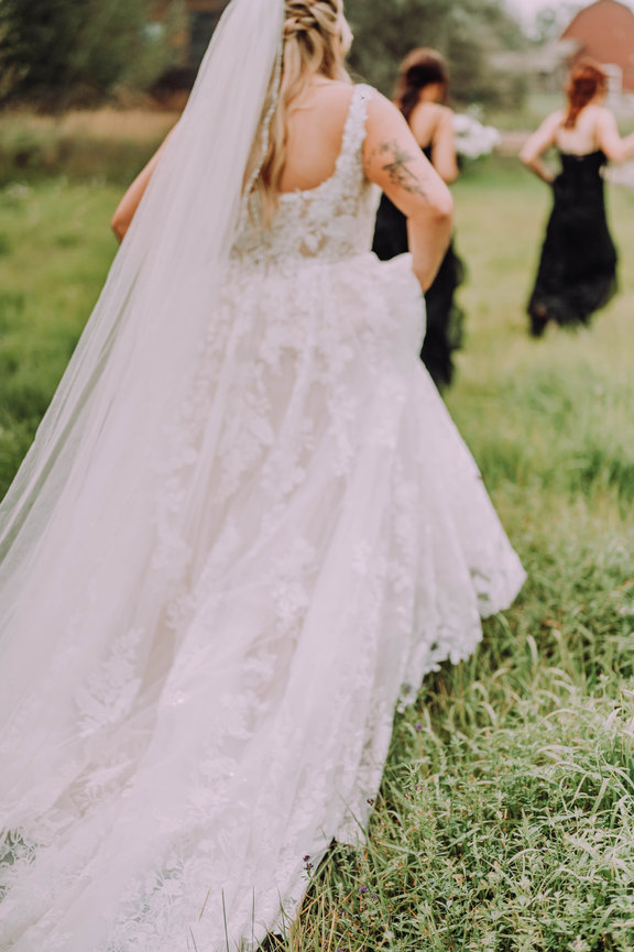 Idaho Bride, Salmon idaho Wedding, East Idaho Photographer