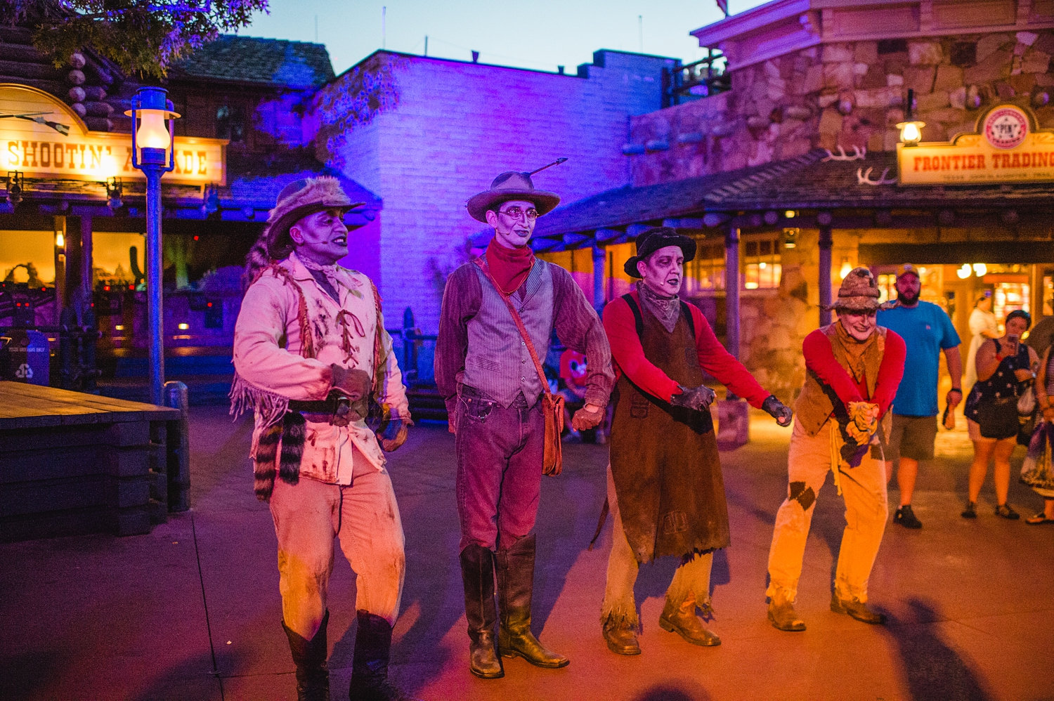 Phantom Manor, Frontierland zombies, Frontierland Mickey's Not So Scary Halloween Party