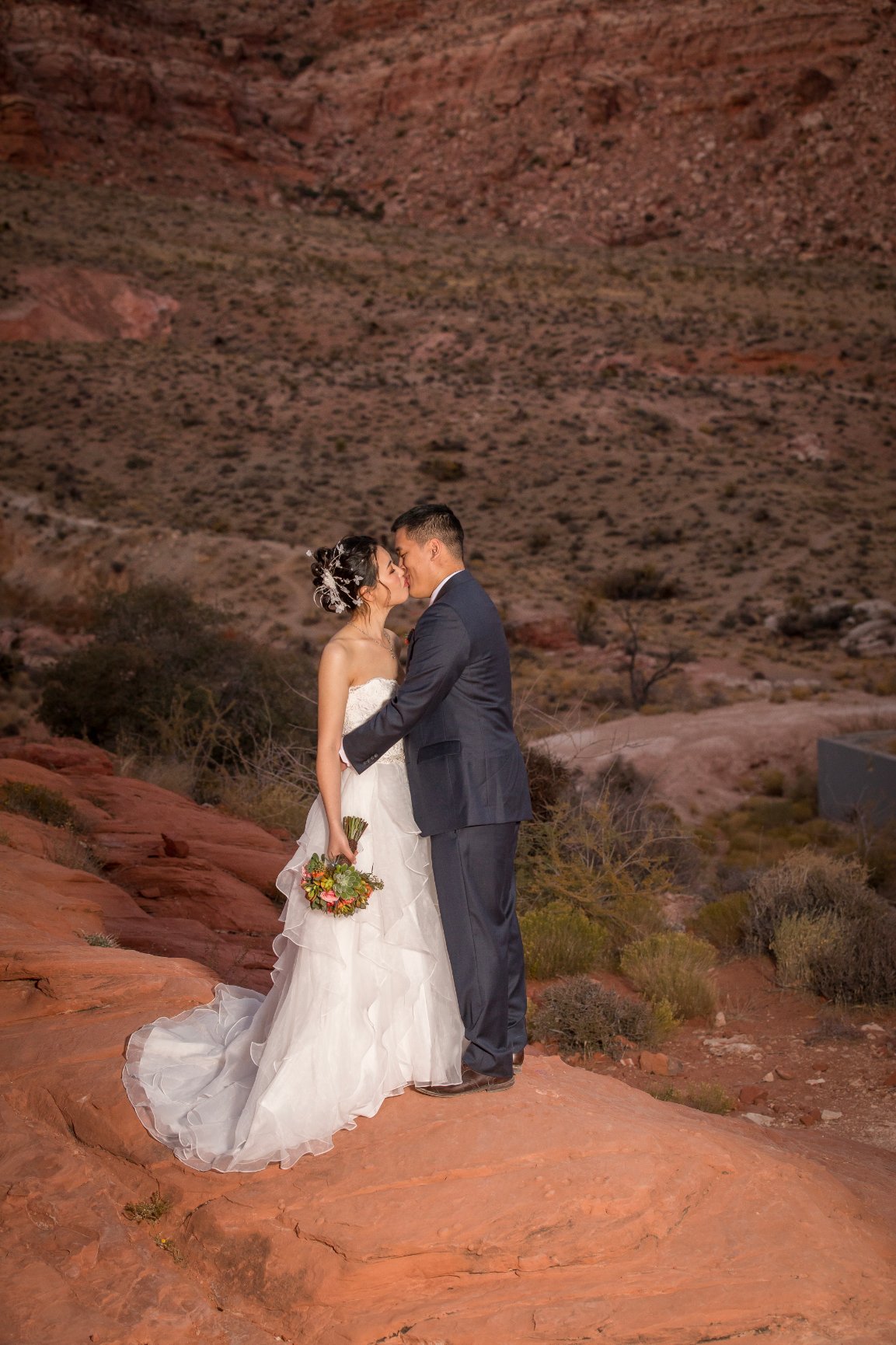 Red Rock Canyon Wedding in Las Vegas Paul's Vegas Photography