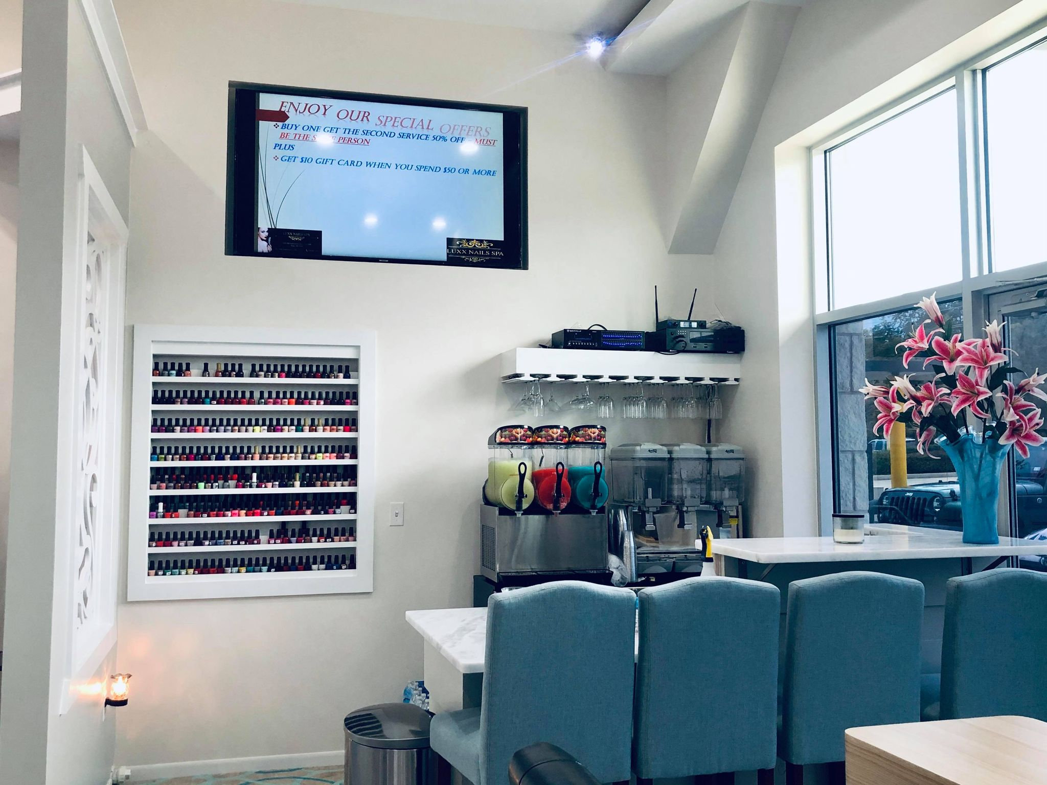 LUXX Nails Tyler Texas JME Studios